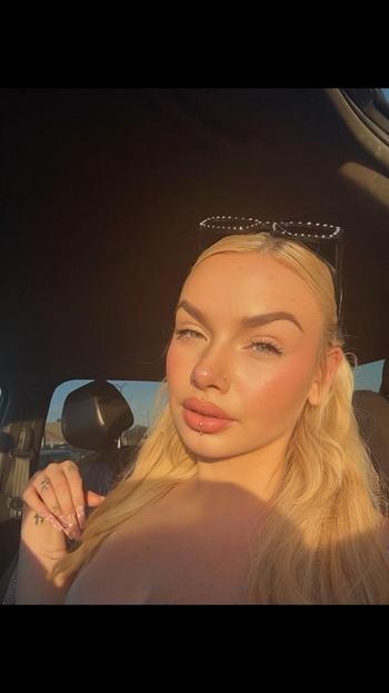 Wynter Wonderlxxnd, 26  female escort, Daytona