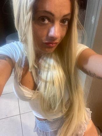 Michelle, 38  female escort, Daytona