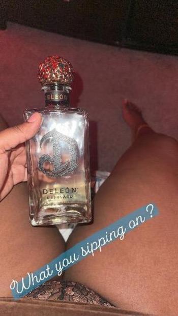 Nicole, 25  female escort, Daytona