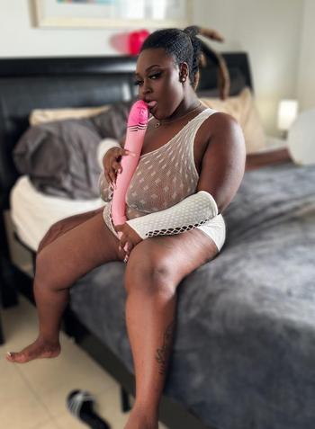 AREII, 26  female escort, Daytona